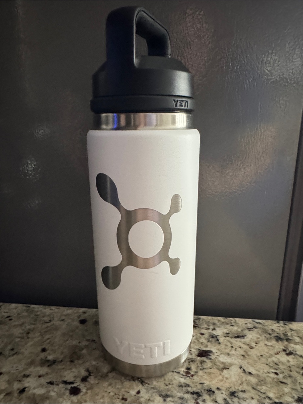 Orangetheory Yeti rambler White & Black Stainless Bottle 26oz.